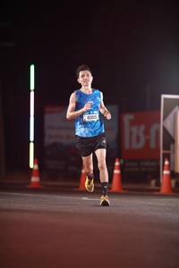 BIB: 40815
                            <button type="button" onclick="openModal(21302174)" class="btn btn-primary btn-sm float-right btn-popup" data-toggle="modal" data-target=".modal-high-quality">
                        <i class="fas fa-shopping-cart"></i> Add to Cart
                    </button>
                                            <button type="button" onclick="isThisMe(21302174, true)" class="btn btn-success btn-sm float-right btn-popup btn-isme hidden" data-toggle="tooltip" data-placement="bottom" title="นี่คือรูปของคุณใช่ไหม คลิกที่นี่เพื่อเอาเข้าอัลบั้ม">
                        <i class="fas fa-plus"></i> Add to album
                    </button>
                    <button type="button" onclick="isThisMe(21302174, false)" class="btn btn-warning btn-sm float-right btn-popup btn-isnotme hidden">
                        <i class="fas fa-ban"></i> Remove from album
                    </button>